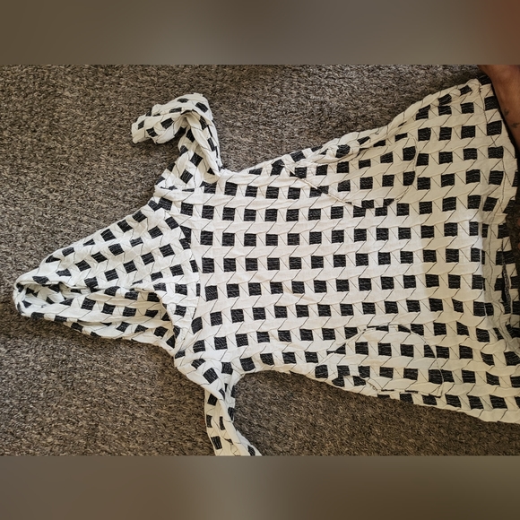 Tunic with hood - Picture 1 of 1